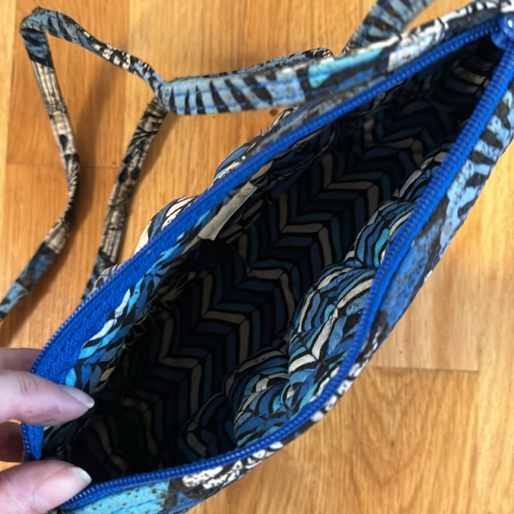 Vera Bradley Bag - Picture 3 of 3